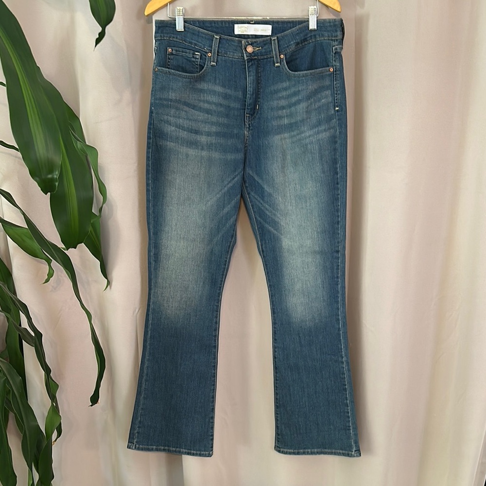 Levi's Blue Bootcut Jeans with Timeless Appeal
